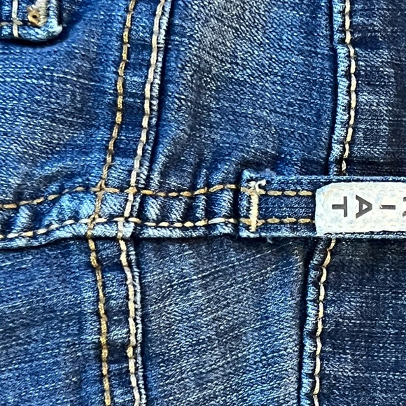 Ariat Real Denim Women’s Jeans - Picture 4 of 5
